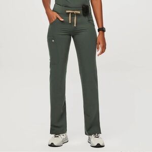 S Petite Kade Cargo Scrub Pants
